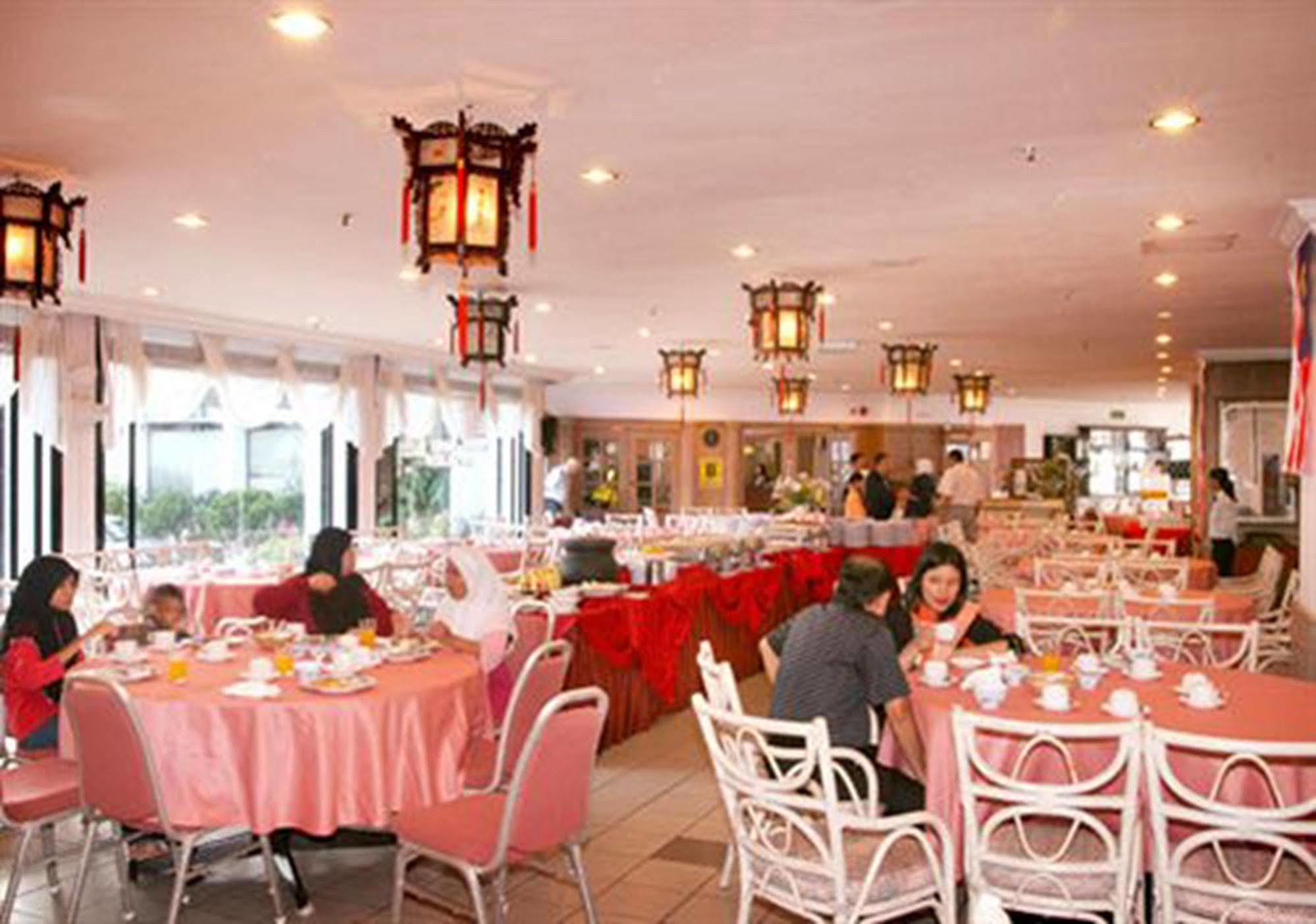 Hotel Rosa Passadena Cameron Highlands Bagian luar foto