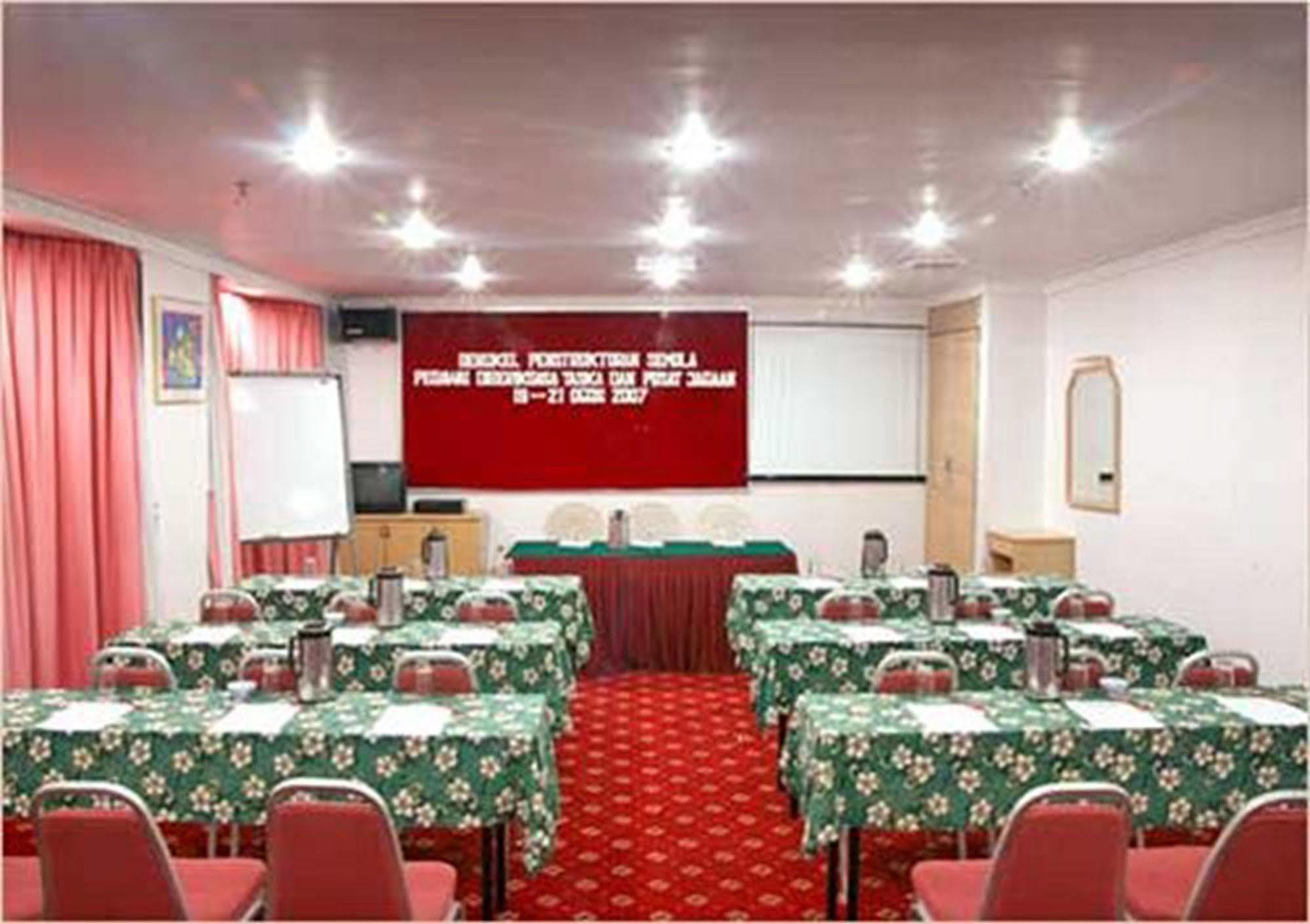 Hotel Rosa Passadena Cameron Highlands Bagian luar foto